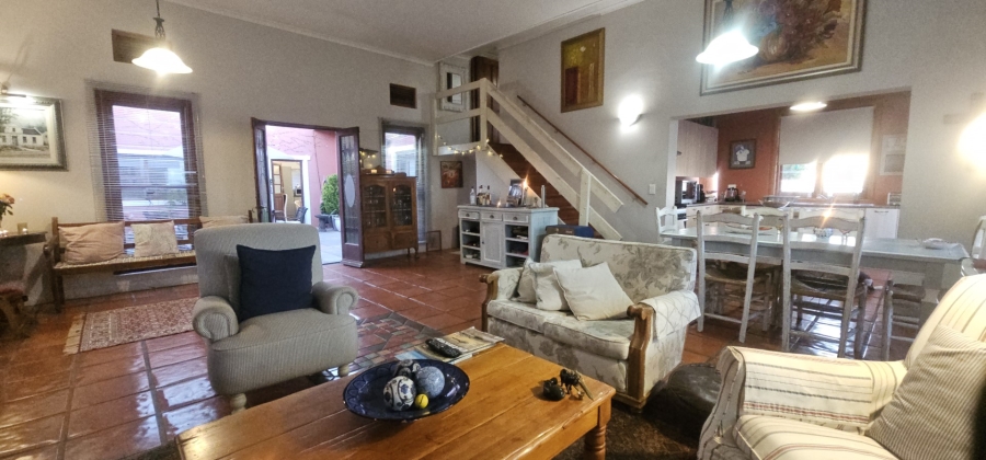 6 Bedroom Property for Sale in Middedorp Western Cape